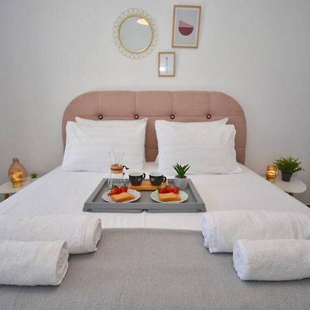 Potamos Deluxe White Apartment ภายนอก รูปภาพ
