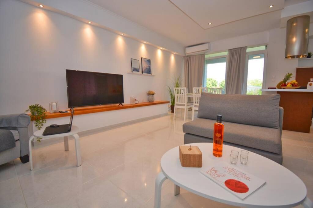 Potamos Deluxe White Apartment ภายนอก รูปภาพ